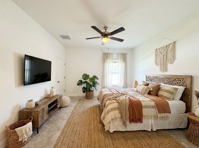 Building Photo - 2692 SW 161st Loop