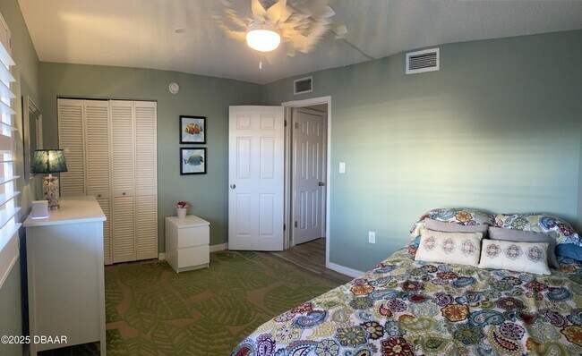 Building Photo - 1571 S Atlantic Ave