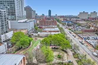 Building Photo - 50 E 16th St