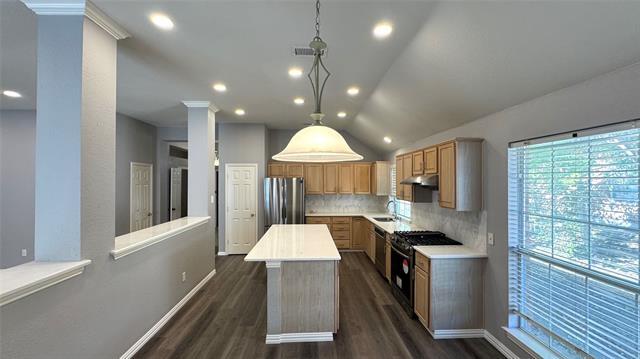 Building Photo - 3010 Bluewood Dr