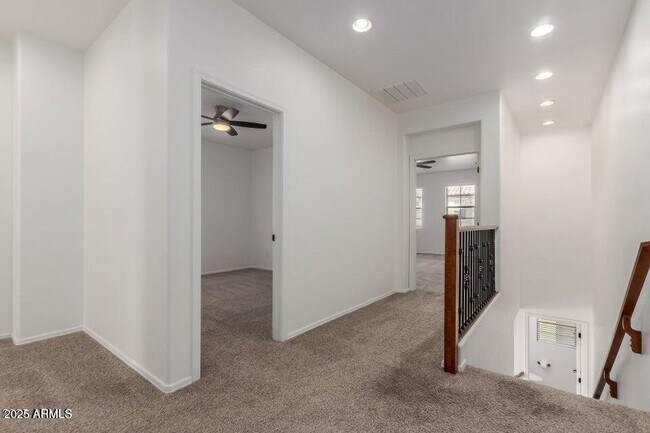 Building Photo - 3467 S Falcon Dr