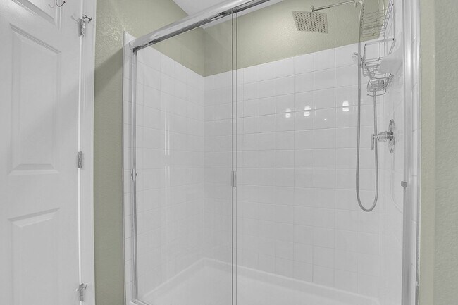 Building Photo - $2,500 - 3 Bed, 2.5 Bath Townhome with Central AC, and In Unit Laundry!