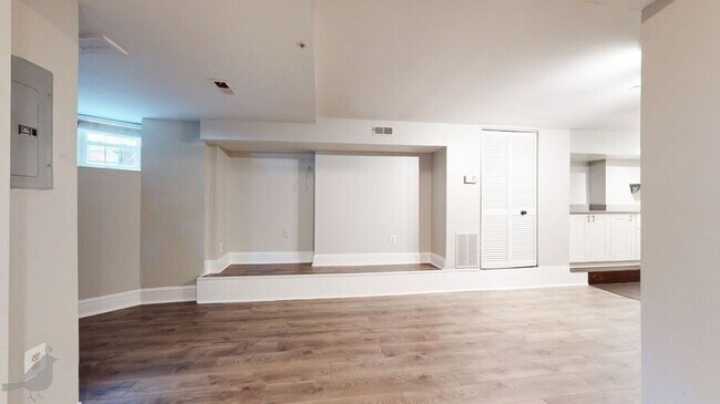 Building Photo - 1312 W St NW