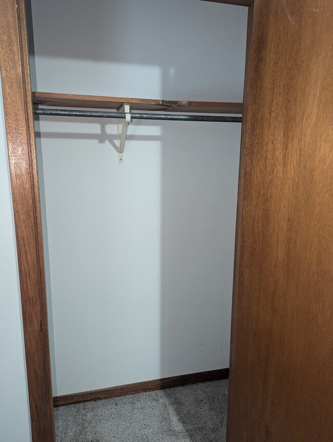 Building Photo - 908 Columbia Rd