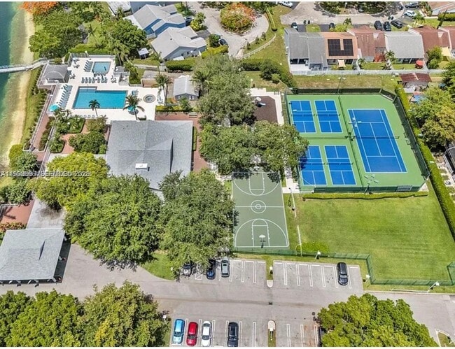 Building Photo - 14610 SW 145th Pl