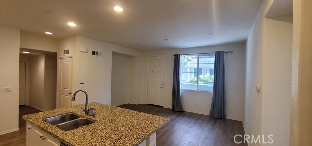 Building Photo - 584 Orlando Ct