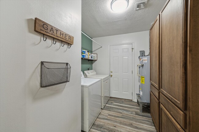 Building Photo - 5618 Village Way Dr.