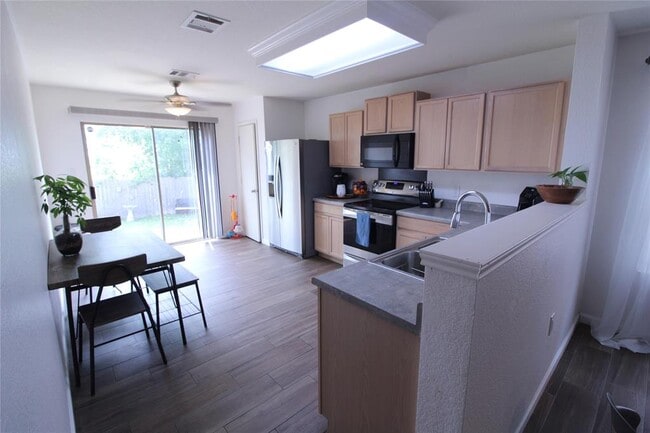 Building Photo - 5521 War Admiral Dr