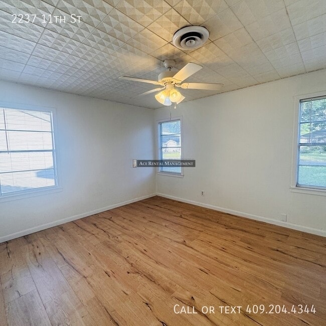 Building Photo - 2237 11th St