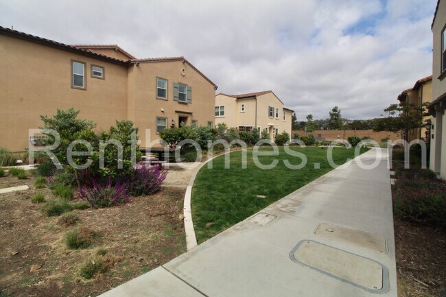 Building Photo - 11007 Evelyn Wy