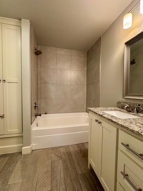 Building Photo - 4608 SW Plumley Ave