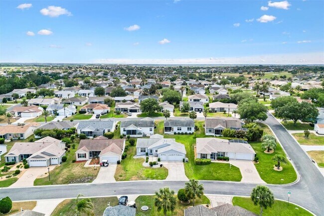 Building Photo - 470 Oboe Way