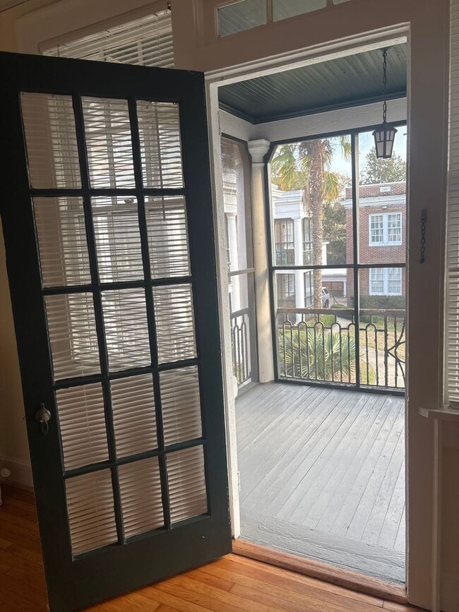 Building Photo - Here's your chance to have it all!