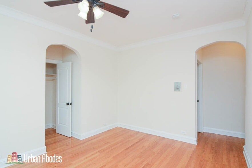 Building Photo - 4614 Paulina N St