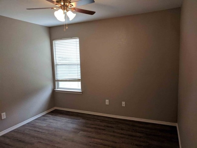 Building Photo - 2225 Trey Rogillios Way