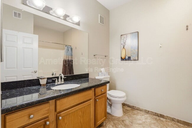 Building Photo - 10030 W Indian School Rd