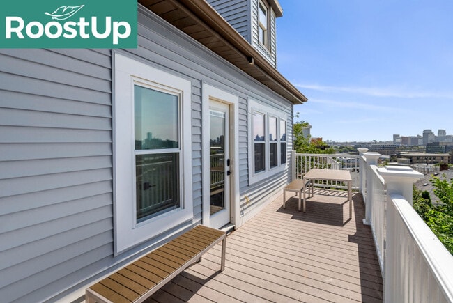 Building Photo - RoostUp Furnished Private Bedroom with Private Ensuite Bath in East Somerville!