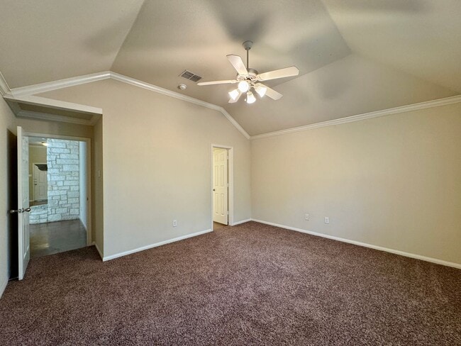 Building Photo - Duplex *LEASING SPECIAL AVAILABLE*