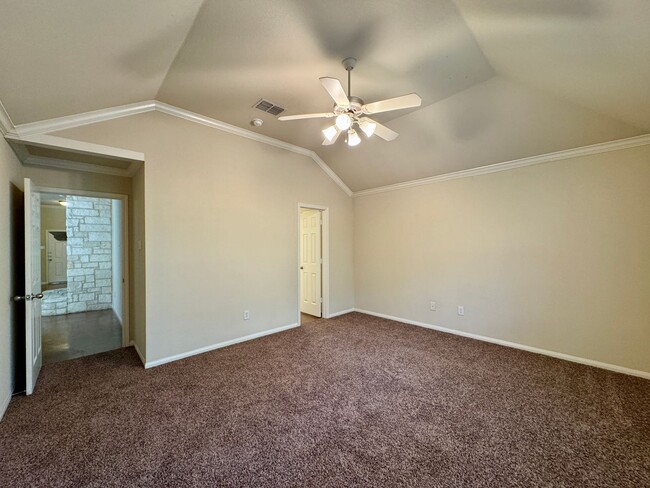 Building Photo - Duplex