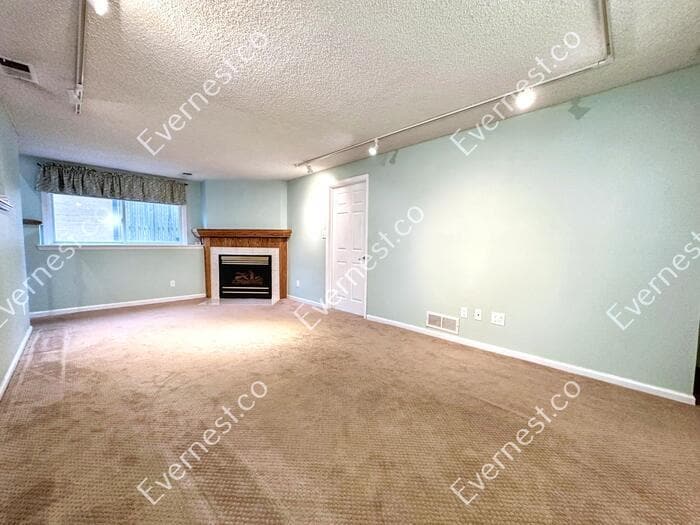 Building Photo - 10497 Jellison Way