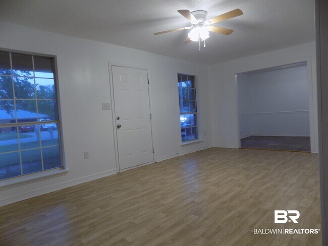 Building Photo - 23266 Wilson Dr