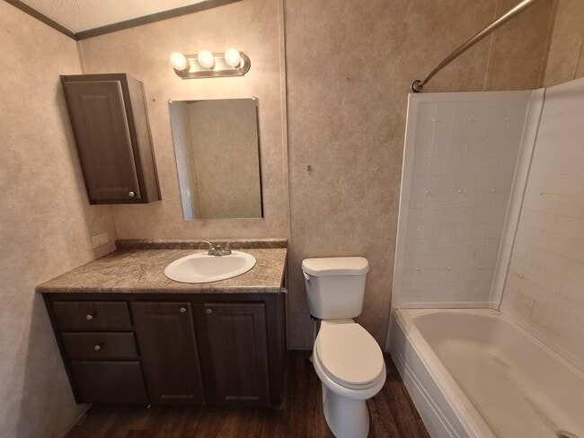 Building Photo - 1134 Kelly Dr