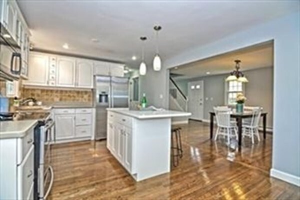 Building Photo - 16 Oak Hill Rd