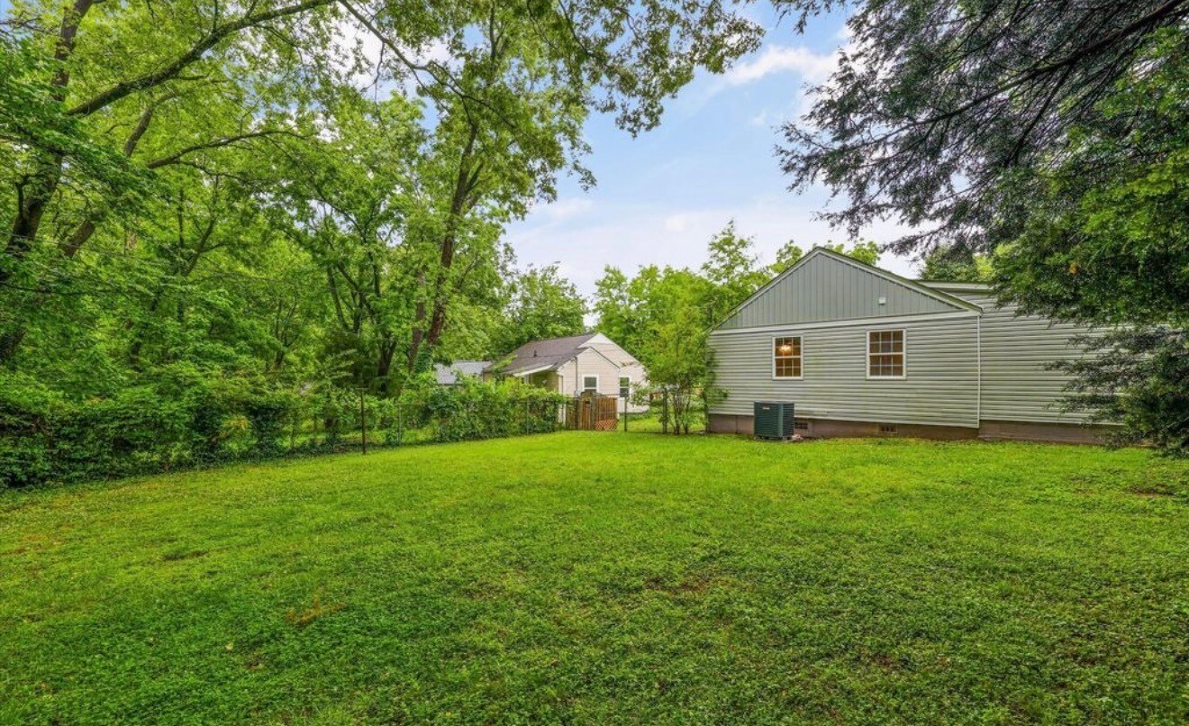 Building Photo - 204 N Bellemeade Ave