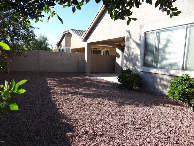 Building Photo - 10331 W Carlota Ln