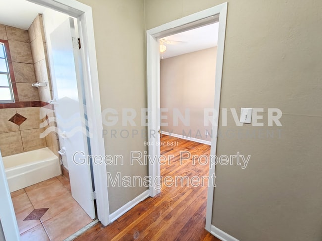 Building Photo - 11620 Charlie Rd