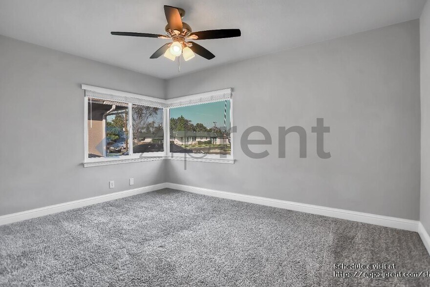 Building Photo - 1331 W Yale Ave