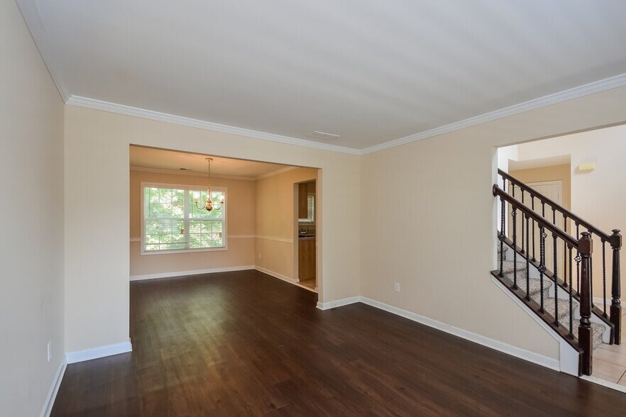 Building Photo - 919 Garden Meadows Ct