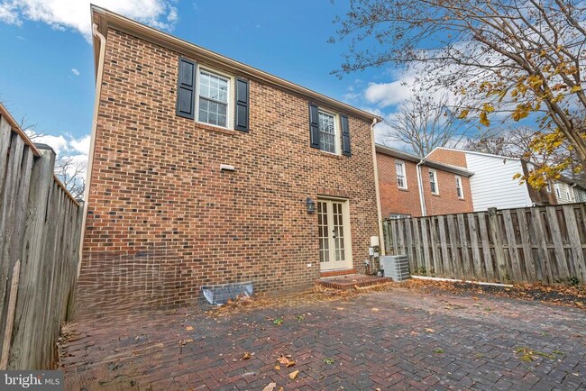 Building Photo - 1772 Dryden Way