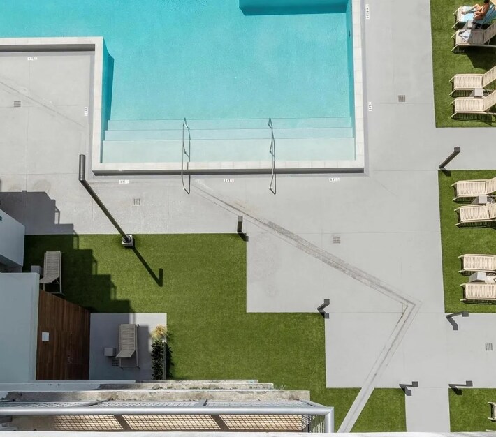 Building Photo - 350 S Miami Ave