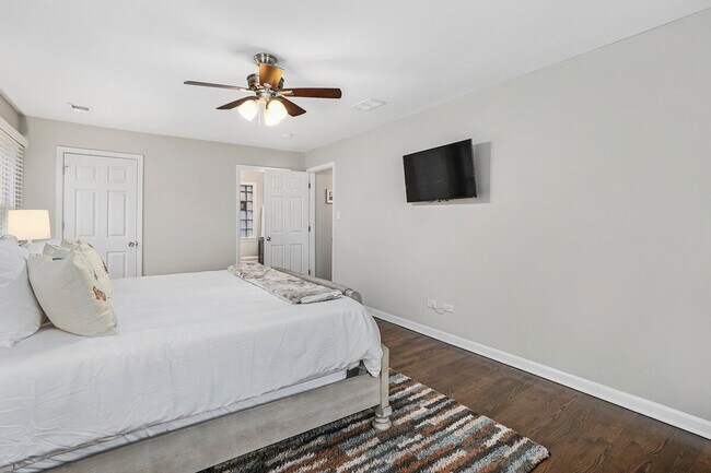 Building Photo - 3758 Cherry Hills Dr