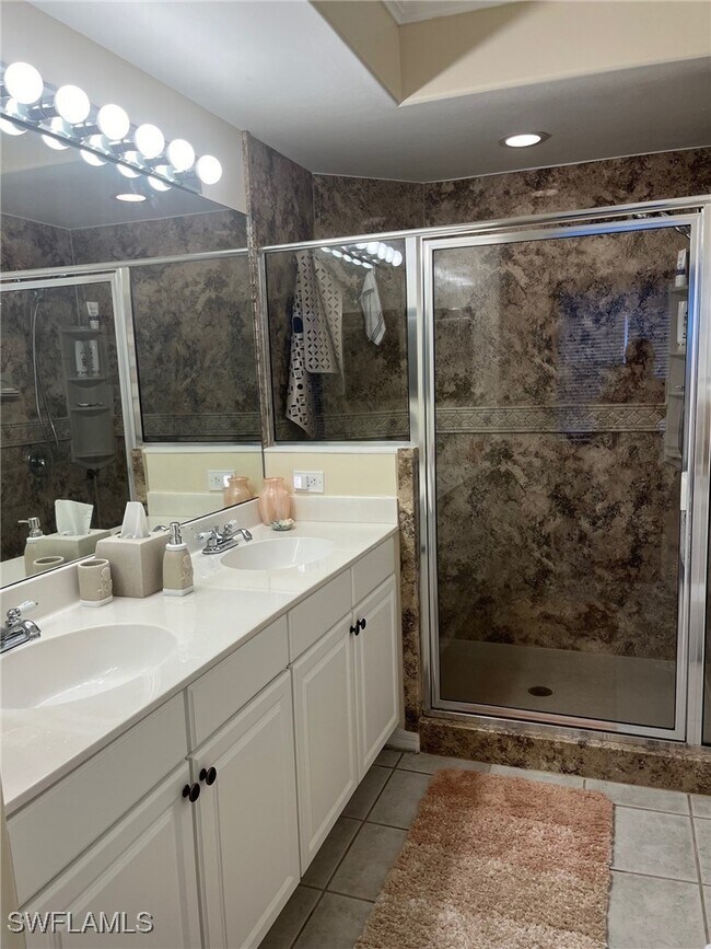 Building Photo - 10111 Colonial Country Club Blvd