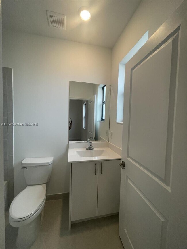 Building Photo - 24654 SW 118 Pl
