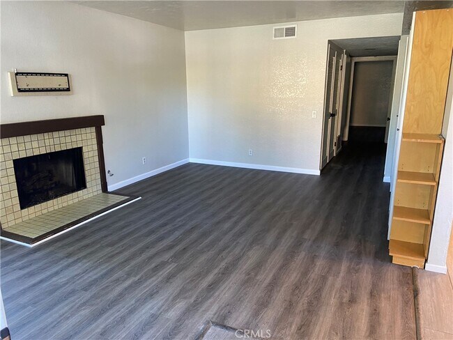 Building Photo - 18 Exeter-