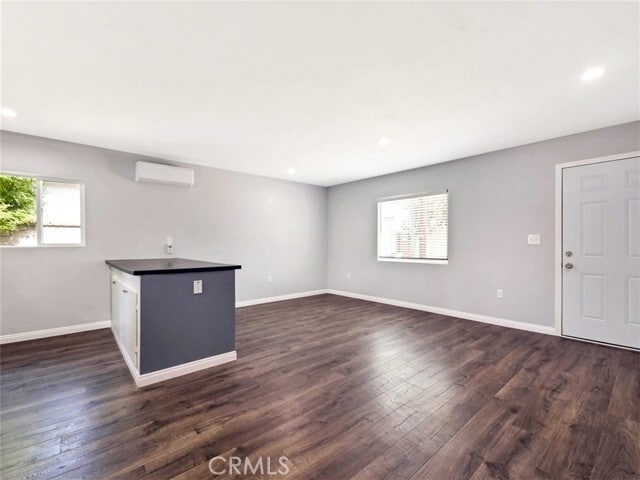 Building Photo - 8828 Chimineas Ave