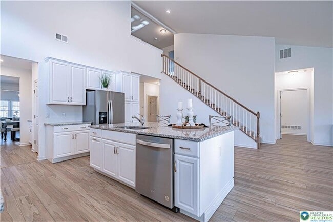 Building Photo - 3855 Victors Way
