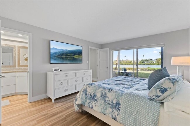 Building Photo - 3330 Gulf of Mexico Dr