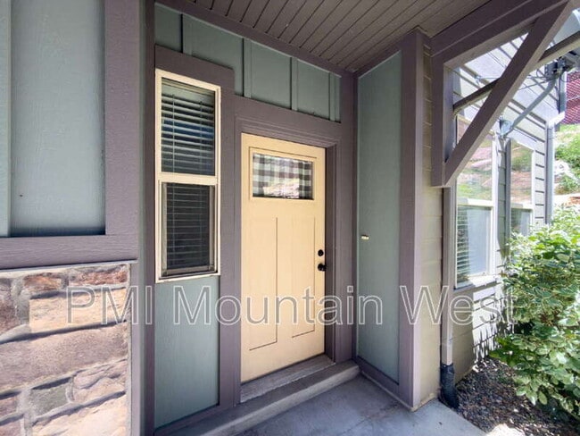 Building Photo - 2119 Orchard Pines Loop E