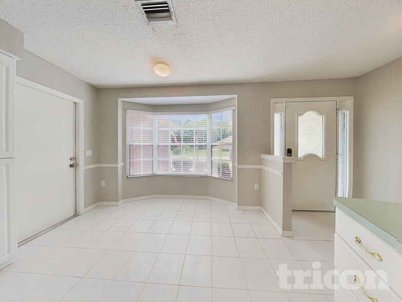 Building Photo - 7419 Valley Ct