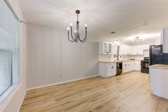 Building Photo - 3115 Windmill St