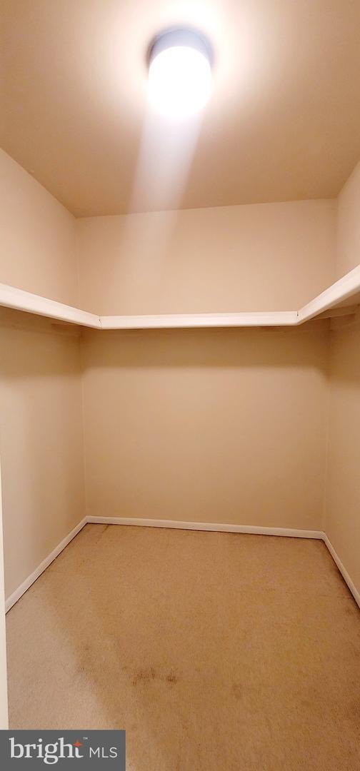 Building Photo - 15 Twin Brooks Dr