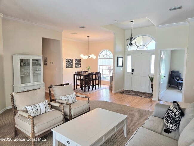 Building Photo - 988 Wildwood Dr