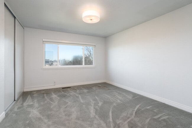 Building Photo - Beautiful Home In Martinez Hills