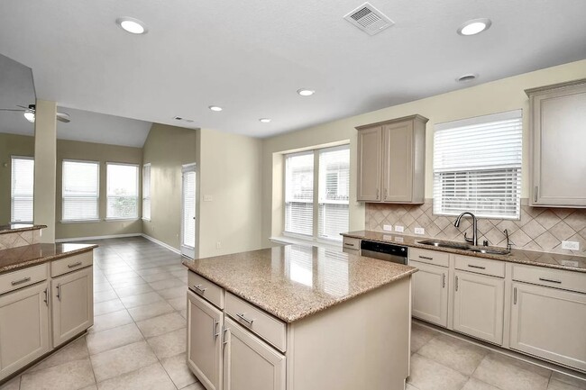 Building Photo - 6315 Bain Dr