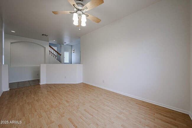 Building Photo - 453 N 105th Pl