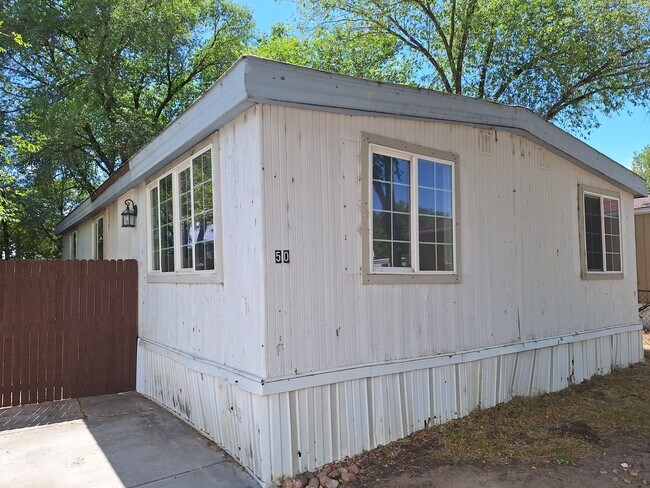 Building Photo - 512 Windsor Ln